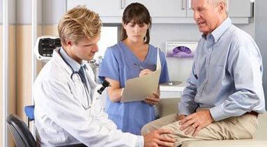 Patient arthrose à l'inspection d'un orthopédiste